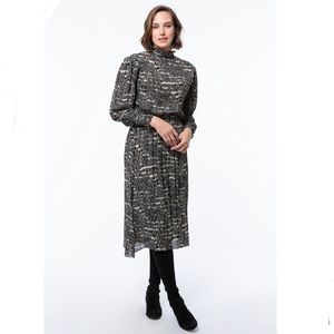 Tyler Böe black & white midi dress NWT!
